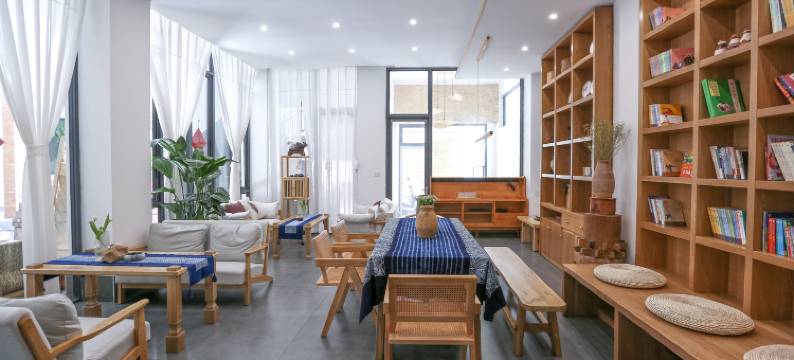 夏雪扎染艺术民宿(大理高铁站洱海店)图片