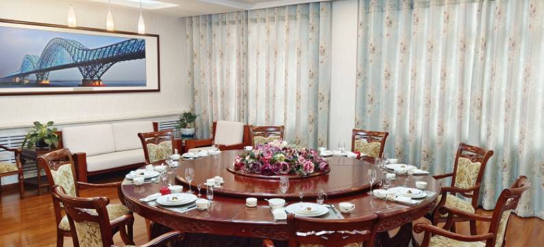 秦皇岛中铁山桥招待所(山海关火车站店)图片