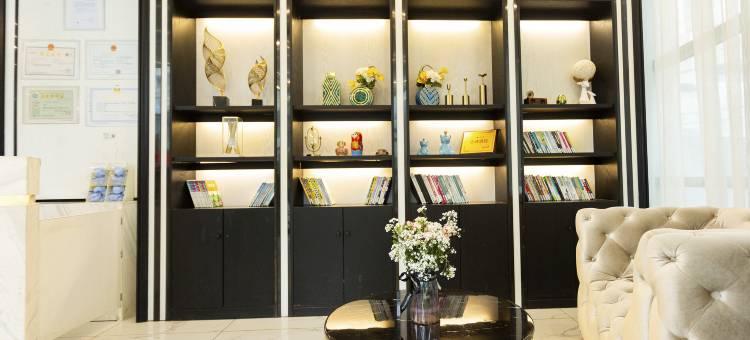 希岸酒店(乌鲁木齐高铁站万达广场店)图片