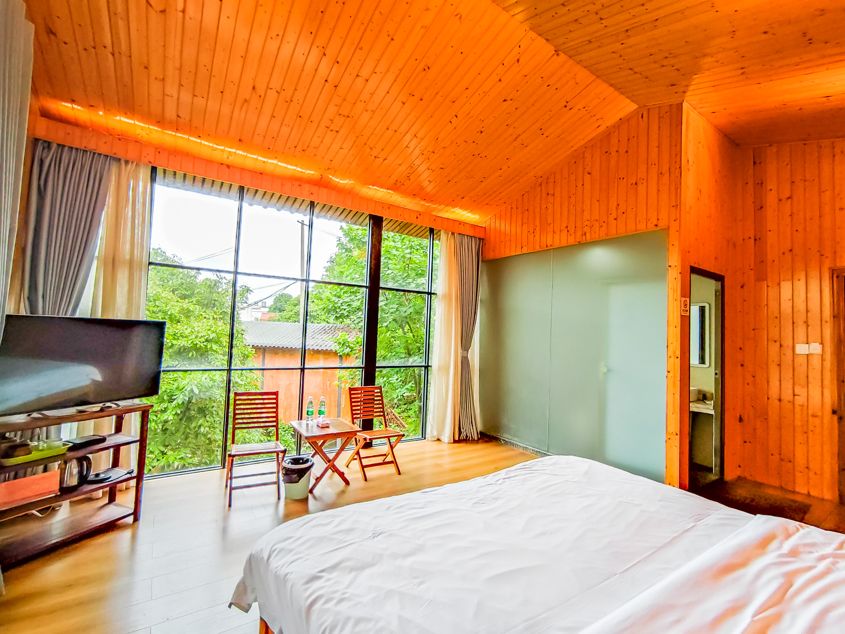 Jiajing Xiaozhu Hostel Over view