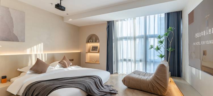 丽斯未来酒店(政务区天鹅湖万达店)图片