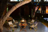 Elodie private resort at Lugu Lake - Bãi đậu xe