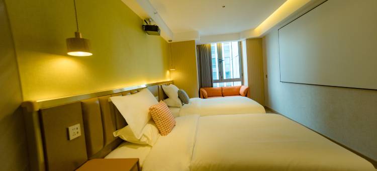 悦色LOFT民宿(安康万达店)图片