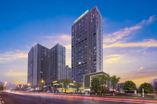 MONKEY·猴子旅途酒店(万象汇购物中心奥林匹克体育中心店)