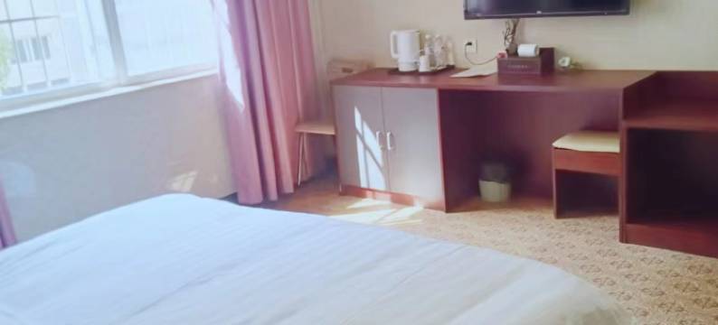 巴厘阳光酒店(瑞安街地铁站武汉理工大学南湖校区店)图片