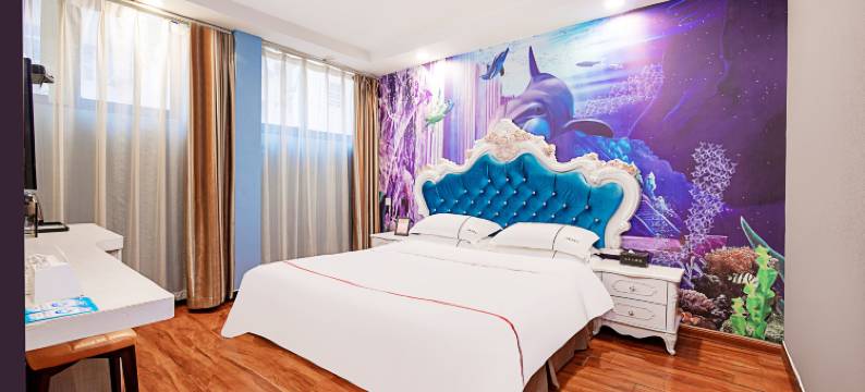 郑州二月二时尚酒店(二七万达店)图片