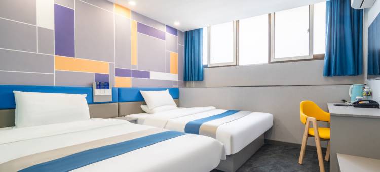 7天酒店(台东步行街海信桥地铁站店)图片