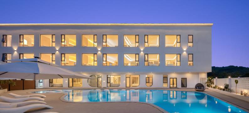 万宁牧海边酒店(神州半岛度假区环岛旅游公路店)图片