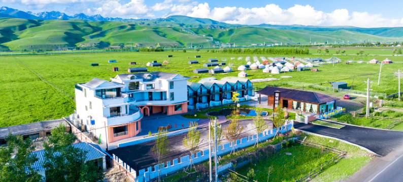 那拉提疆域格格民宿图片