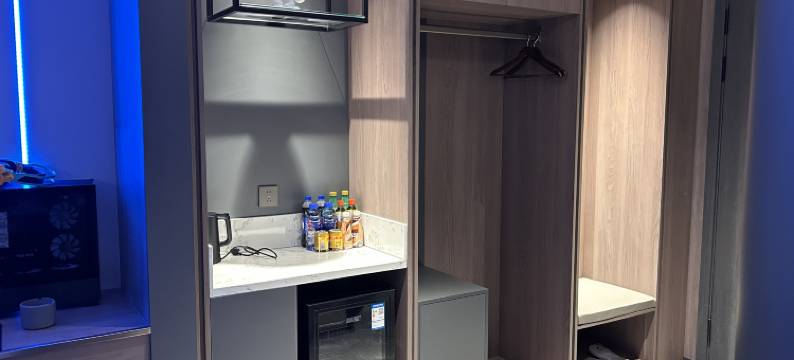 阿鲁科尔沁旗凯泊电竞酒店(新城商厦店)图片