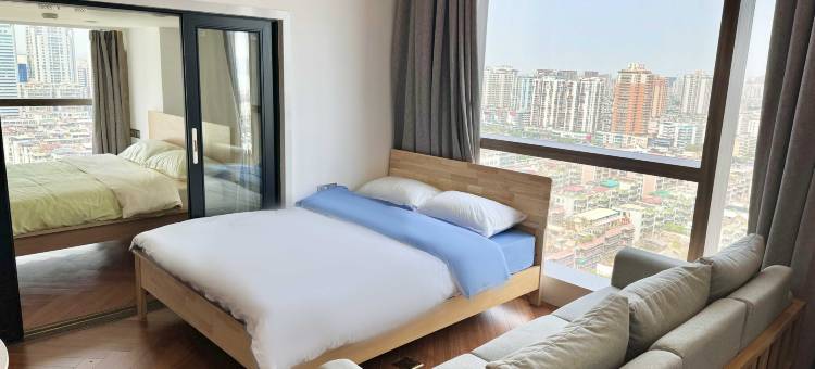 群光惠斯维Loft公寓(汕头万象城龙眼南路美食街店)图片