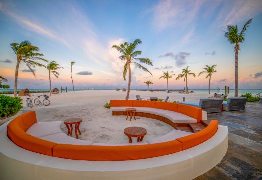 Kuda Villingili Resort Maldives Hotel Overview