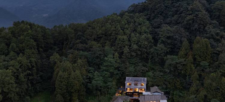 山居赋私汤民宿(青城后山店)图片