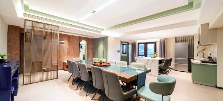 艾居艺术酒店(营口理工学院奥体中心店)图片