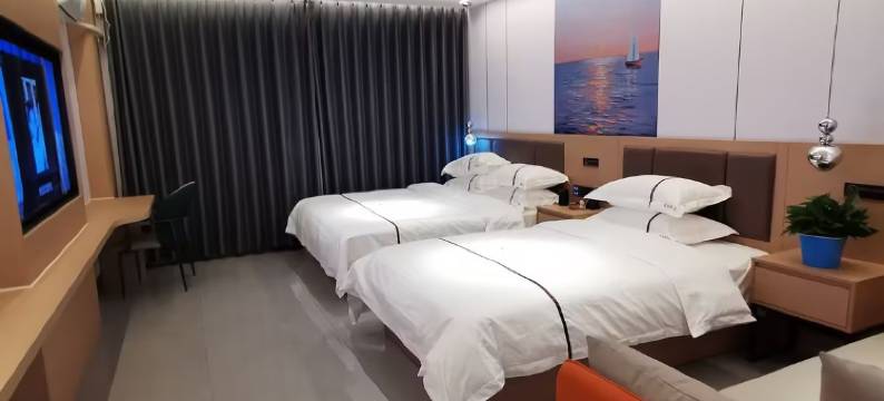 和硕云鼎假日酒店图片