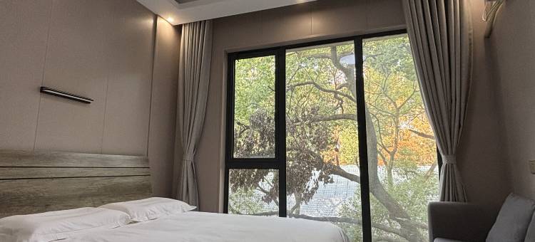 彩虹小居公寓(淞沪路店)图片