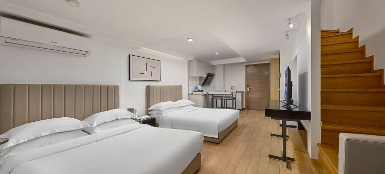 栀见影音·HOTEL(华强北燕南地铁站店)图片