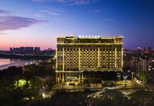 逸尚东方酒店（泸州万象滙西南医科大店）外景图