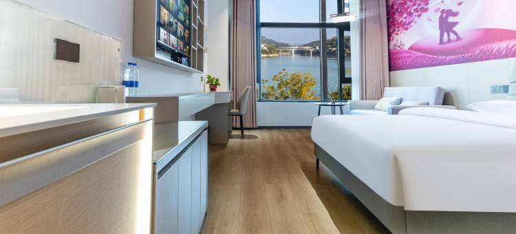 辉典智能酒店(忠州中学恒邦忠州壹号店)图片