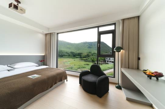时间之外・山景・Holidayescape・电竞・亲子・美宿(月亮湾景区店)图片