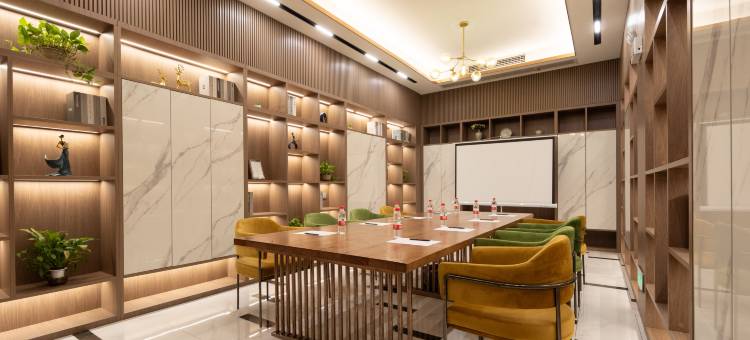 白玉兰酒店(黄石大冶北站雨润广场店)图片