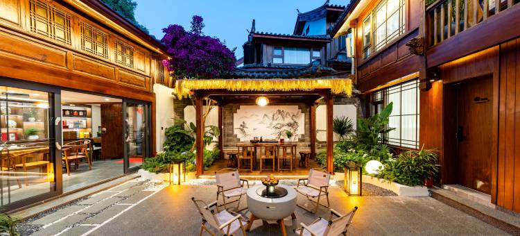 心悦·Mid villa观雪山|山野诧寂风设计师民宿(古城大水车店)图片