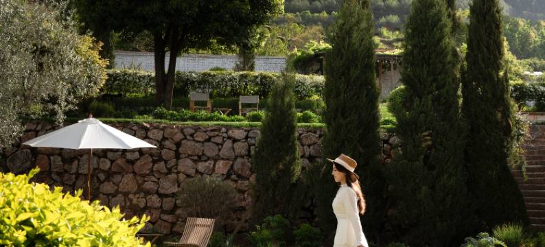 泸沽湖玉鹿庭湖景度假庄园图片