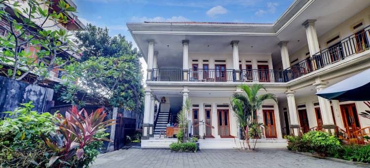 Collection O Bali near Beachwalk Shopping Center formerly Budget Door Legian Inn图片