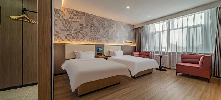 柏曼酒店(格尔木店)图片