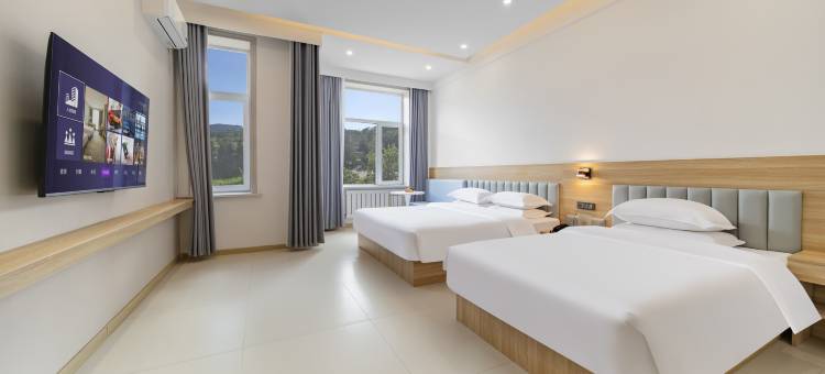 伊春嘉山秀水精品酒店(东升路店)图片