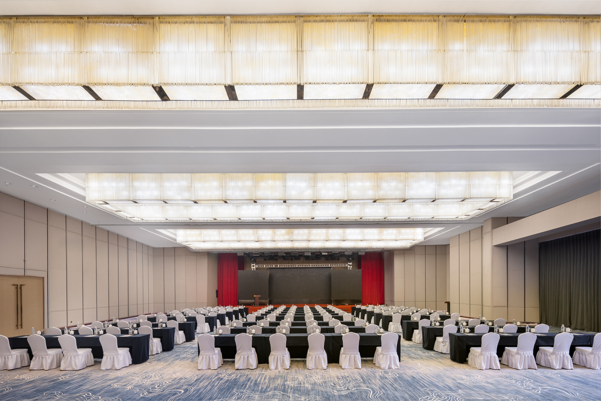 JIN JIANG HOTEL QINGDAO XINHE Hotel Overview