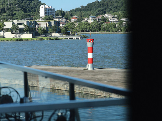 东钱湖寻觅灯塔湖景民宿