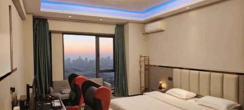 享誉电竞民宿(奥体中心地铁站万达茂店)图片