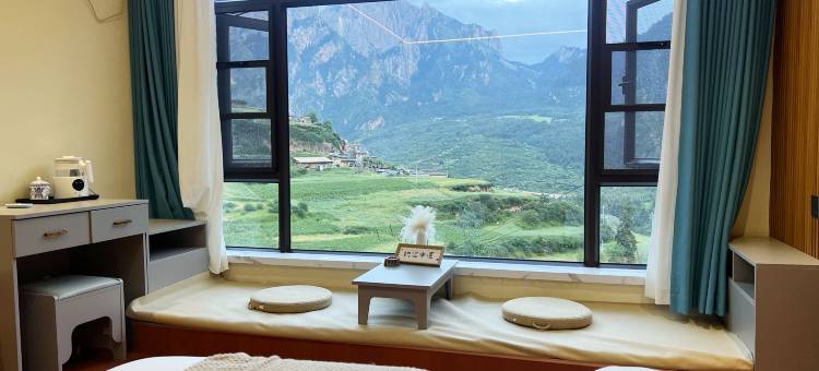 Lotus忘忧别院·直面主峰与日出观景美宿(扎尕那景区店)图片