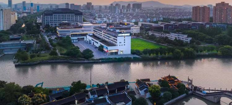 LBED精选酒店(寒山寺景区苏州科技大学店)图片