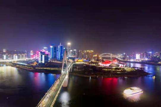 古丰•枕江美宿(重庆解放碑步行街洪崖洞店)图片