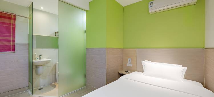 易佰连锁旅店(福州大名城五里亭地铁站店)图片