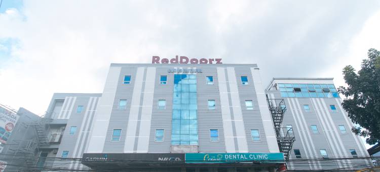瑞德多兹普拉斯酒店 - 近宿务曼达维 UV(RedDoorz Plus New Era Budget Hotel Mandaue Former RedDoorz Plus Near UV Mandaue Cebu)图片