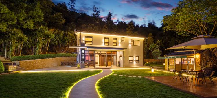 花筑·山隐云栖居(普陀山万佛宝塔店)图片