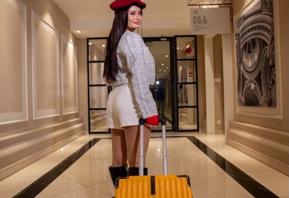 Paxtonz Urban Luxe Walk to Mall Free WiFi and Pool Hotel Overview