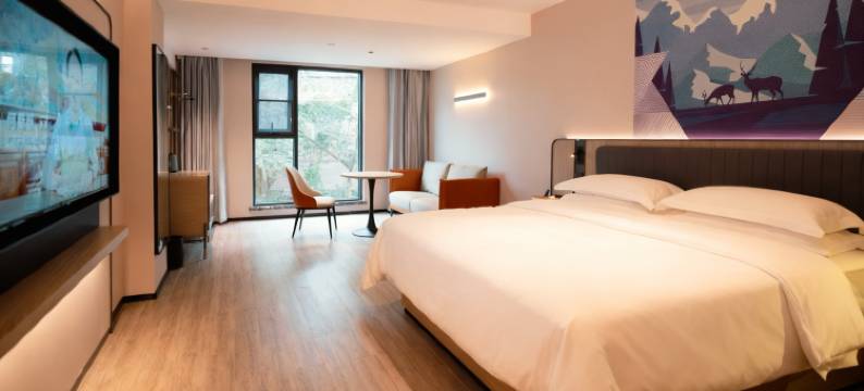 四季宜居酒店(银丰国际中药港店)图片