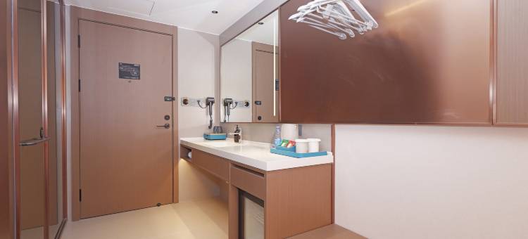 旅见酒店(南京新街口地铁站德基广场店)图片