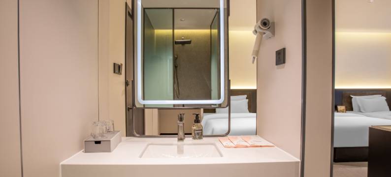 天润智享酒店(大理高铁站洱海公园店)图片