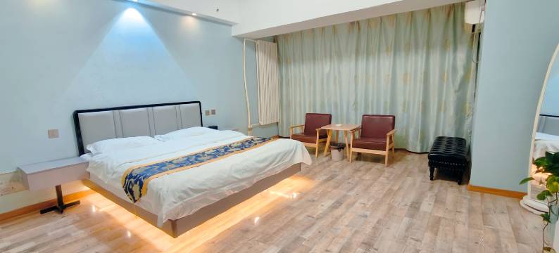 银川逅海主题酒店(西夏万达店)图片