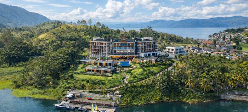 玛丽安娜度假村和会议中心(Marianna Resort & Convention Tuktuk – Samosir, Marclan Collection)图片