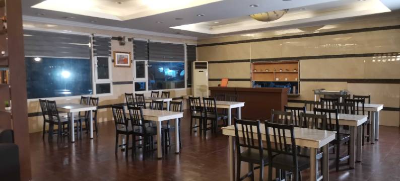 克拉克国际机场附近的 Townhouse Oak Vera Hotel(Townhouse Oak Vera Hotel Near Clark International Airport)图片