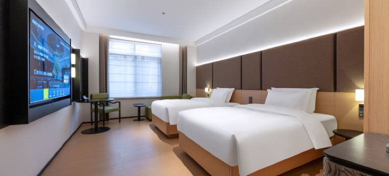 熊猫来了院子酒店(都江堰景区南桥店)图片