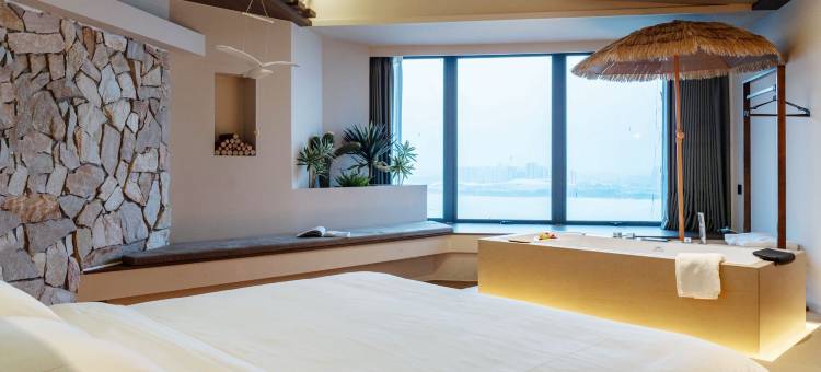 宿屋经年海景酒店(湛江万达荣盛中央广场店)图片