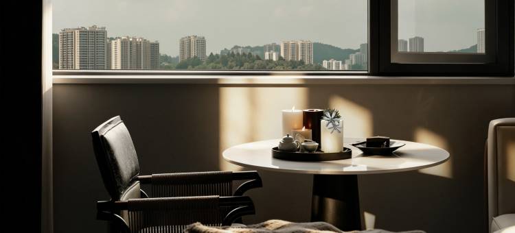 谷莫尼 Blk 法式隐奢度假酒店(盘州东湖公园红果小广场店)图片