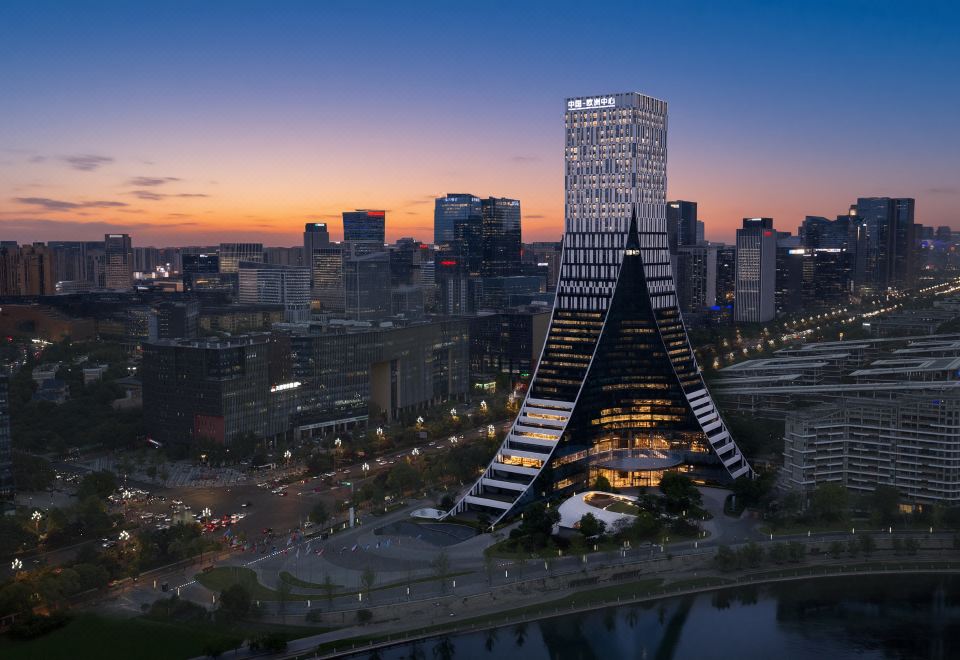 成都高新丽笙精选酒店外景图